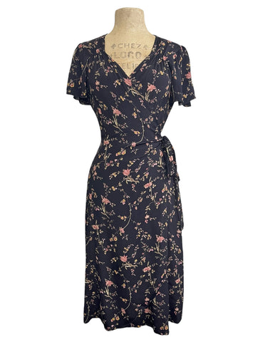 Black Fall Vine Floral Vintage Style Biasa Wrap Dress