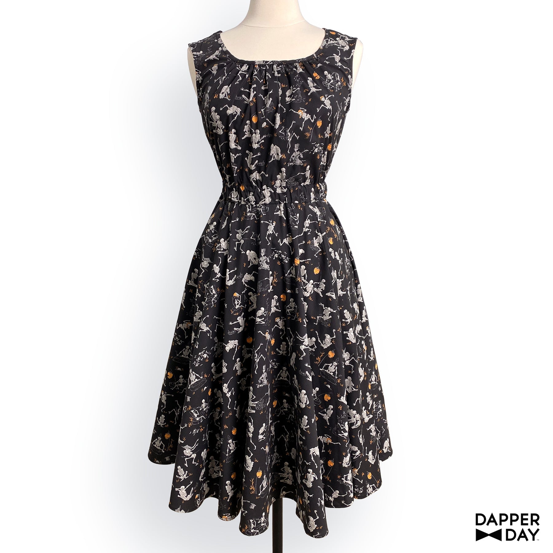 'Kyōsai Skeletons' Cotton Popover Dress (Black)