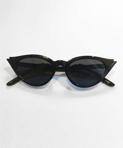 Wing Tip Classic Black Cat Eye Sunglasses