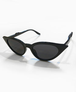 Wing Tip Classic Black Cat Eye Sunglasses